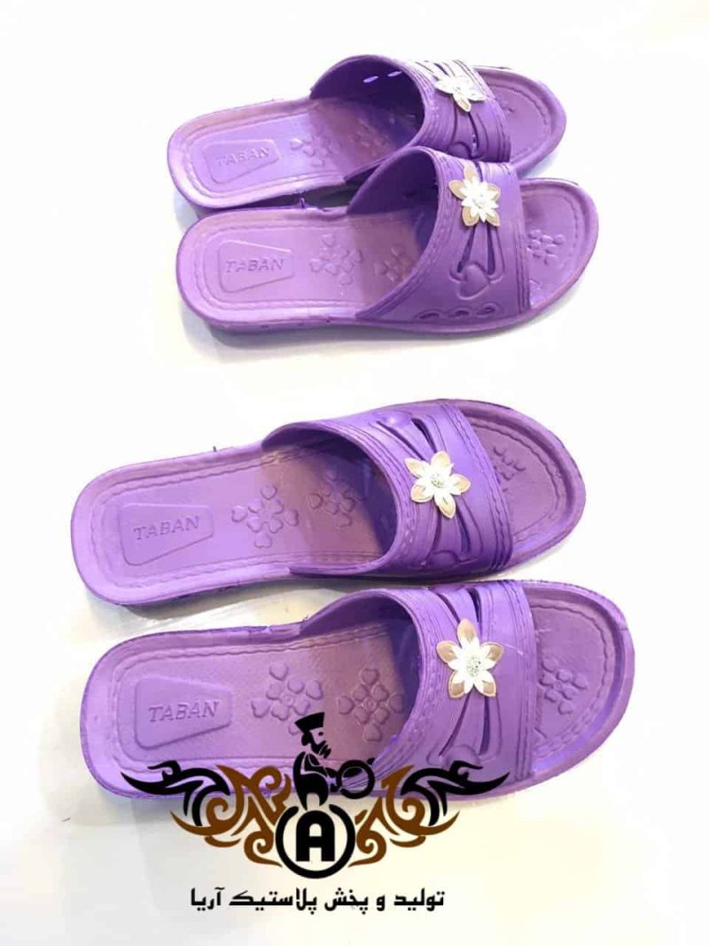 sale-of-slippers-ariyaa