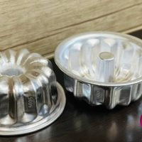 sell-jelly-molds-and-aluminum-cakes-pic-1